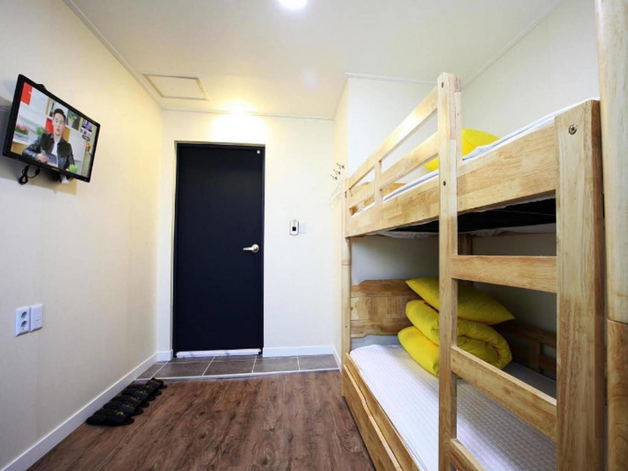 24 Guesthouse Myeongdong Avenue Seul Zewnętrze zdjęcie