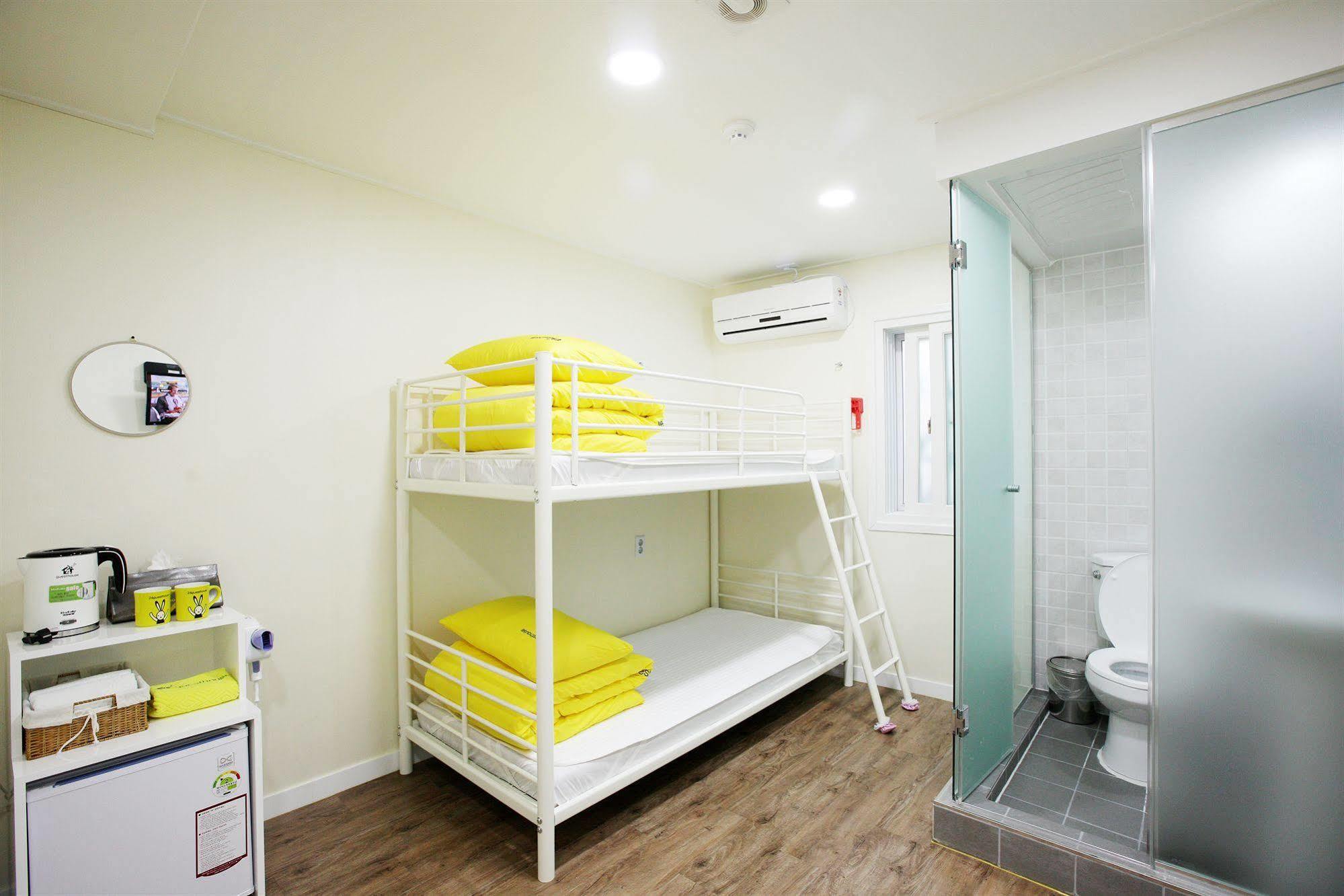 24 Guesthouse Myeongdong Avenue Seul Zewnętrze zdjęcie