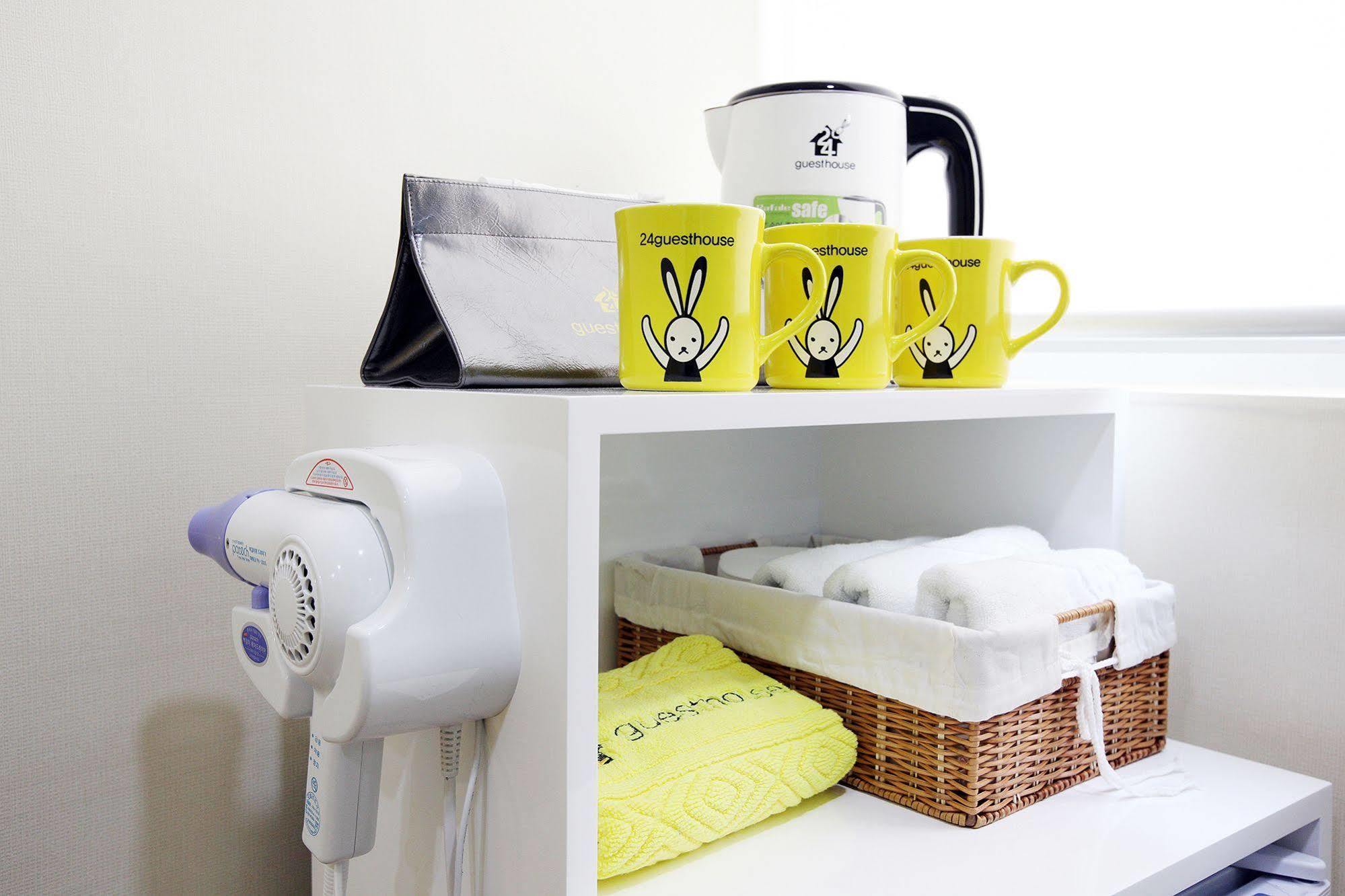 24 Guesthouse Myeongdong Avenue Seul Zewnętrze zdjęcie